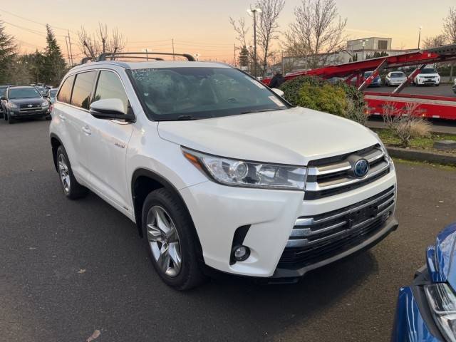 2019 Toyota Highlander Hybrid Limited AWD photo