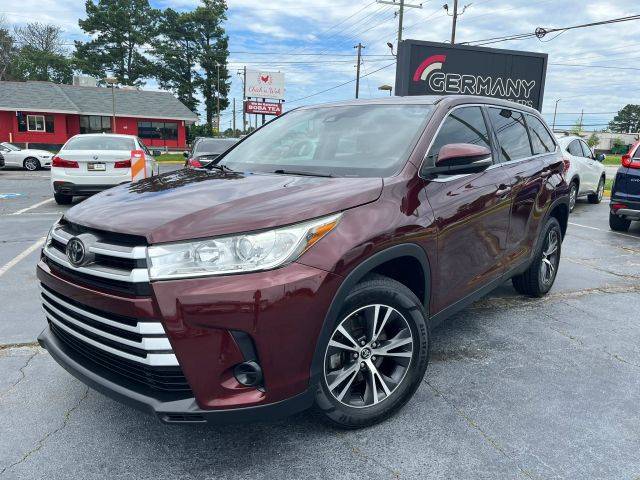 2019 Toyota Highlander LE FWD photo