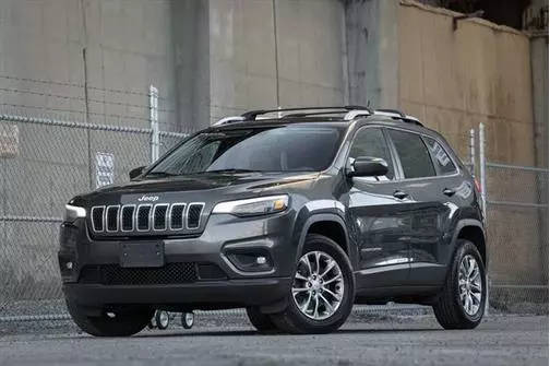 2019 Jeep Cherokee Latitude Plus 4WD photo