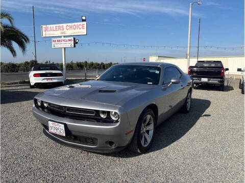 2018 Dodge Challenger SXT RWD photo