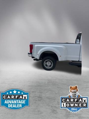 2019 Ford F-350 Super Duty LARIAT 4WD photo