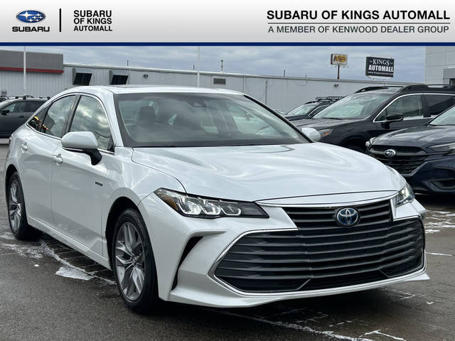 2020 Toyota Avalon Hybrid XLE FWD photo
