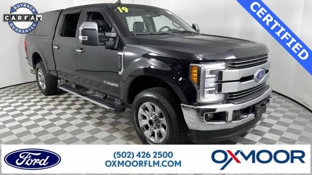 2019 Ford F-250 Super Duty LARIAT 4WD photo