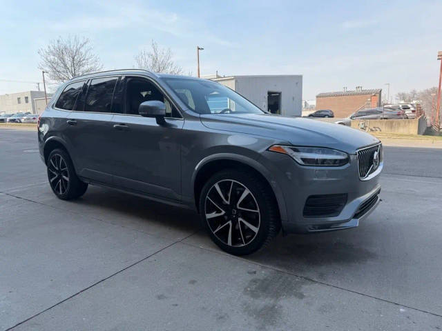 2020 Volvo XC90 Momentum AWD photo