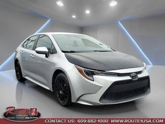 2020 Toyota Corolla LE FWD photo