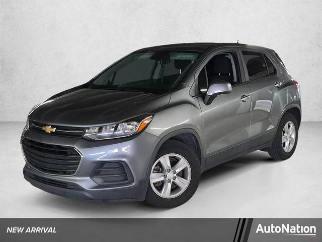2020 Chevrolet Trax LS FWD photo