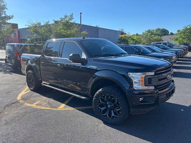 2019 Ford F-150 XLT 4WD photo