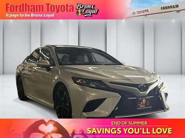 2019 Toyota Camry XSE FWD photo