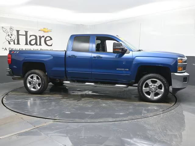 2019 Chevrolet Silverado 2500HD LT 4WD photo