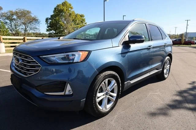 2019 Ford Edge SEL FWD photo