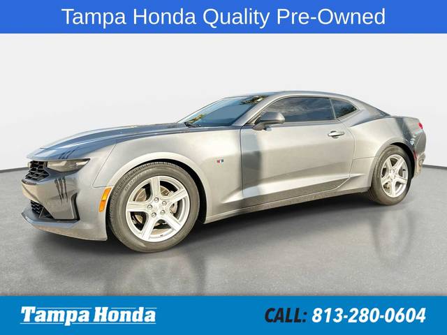 2020 Chevrolet Camaro 1LT RWD photo