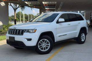 2020 Jeep Grand Cherokee Laredo E 4WD photo