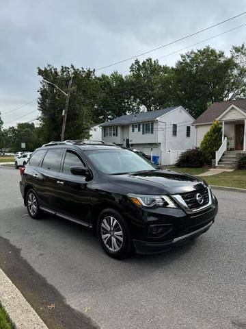 2019 Nissan Pathfinder S FWD photo