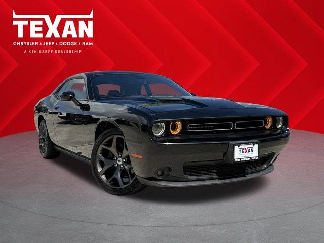 2019 Dodge Challenger SXT RWD photo