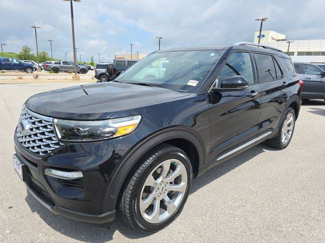 2020 Ford Explorer Platinum 4WD photo