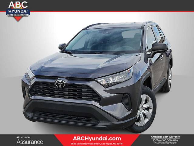 2019 Toyota RAV4 LE FWD photo