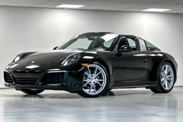 2019 Porsche 911 4 AWD photo