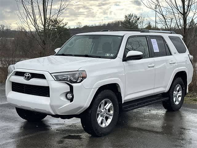 2019 Toyota 4Runner SR5 4WD photo