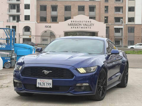 2015 Ford Mustang V6 RWD photo