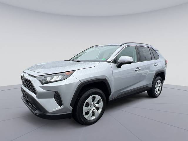 2019 Toyota RAV4 LE AWD photo