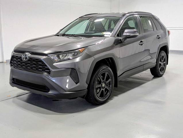 2019 Toyota RAV4 LE AWD photo
