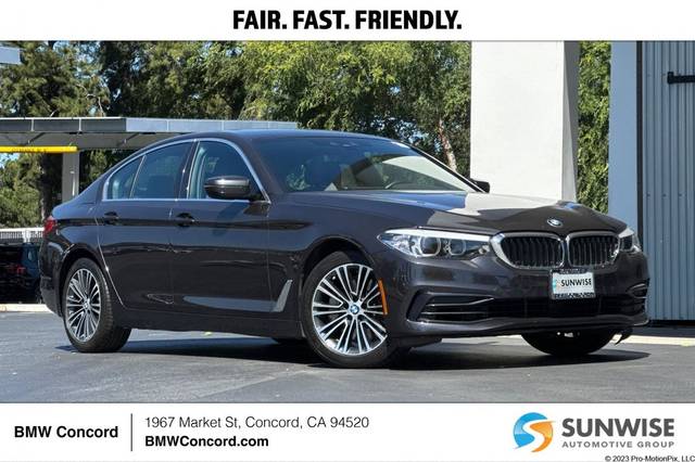 2019 BMW 5 Series 540i RWD photo