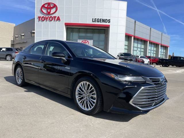 2020 Toyota Avalon Hybrid Limited FWD photo