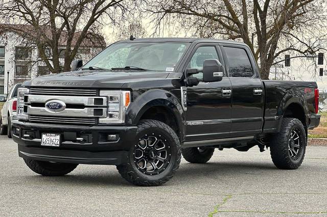 2019 Ford F-350 Super Duty Limited 4WD photo