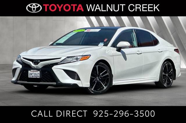 2020 Toyota Camry XSE FWD photo