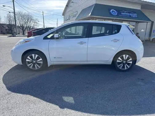 2015 Nissan Leaf SL FWD photo