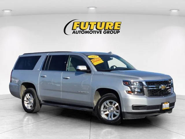 2019 Chevrolet Suburban LT 4WD photo