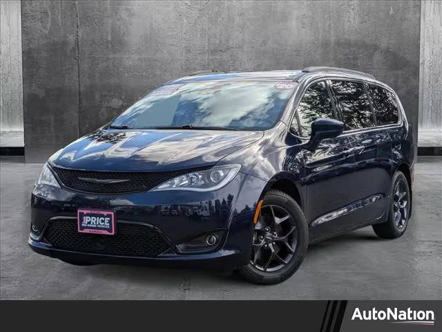 2020 Chrysler Pacifica Minivan Touring L Plus FWD photo