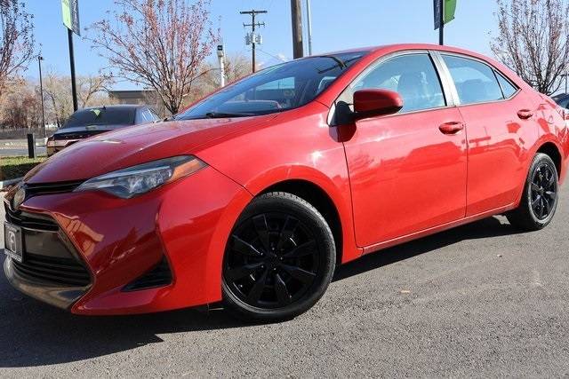 2018 Toyota Corolla LE FWD photo