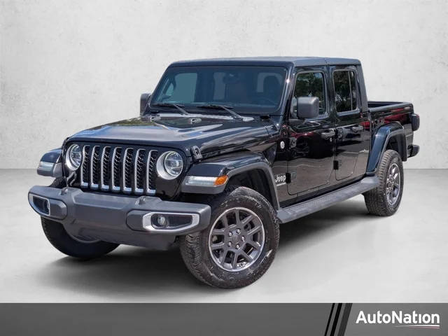 2020 Jeep Gladiator Overland 4WD photo