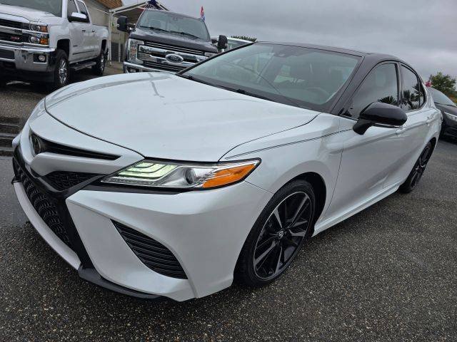 2020 Toyota Camry XSE FWD photo
