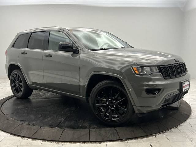 2020 Jeep Grand Cherokee Altitude 4WD photo