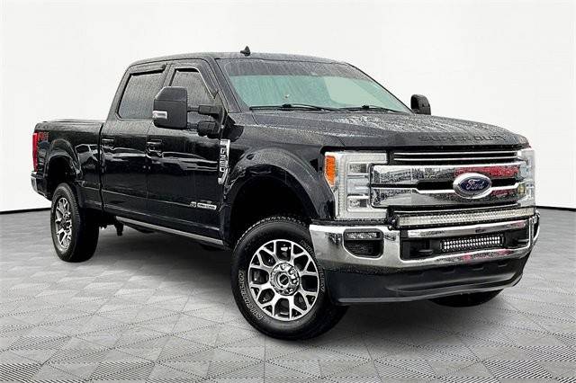 2019 Ford F-350 Super Duty LARIAT 4WD photo