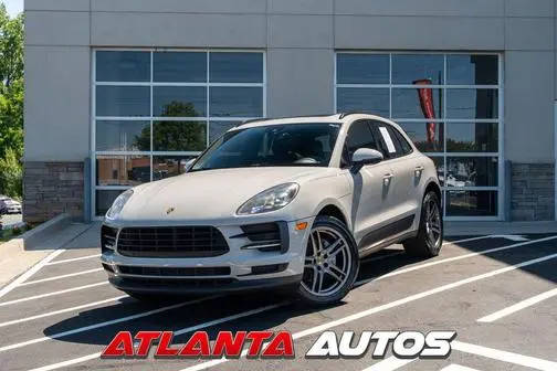 2020 Porsche Macan AWD photo