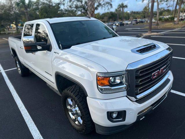 2018 GMC Sierra 2500HD SLT 4WD photo