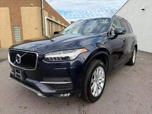 2016 Volvo XC90 T6 Momentum AWD photo