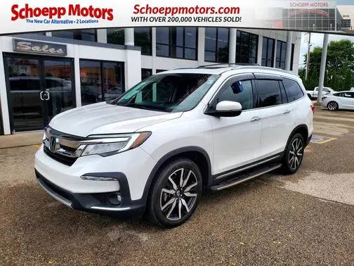 2020 Honda Pilot Touring 8-Passenger AWD photo