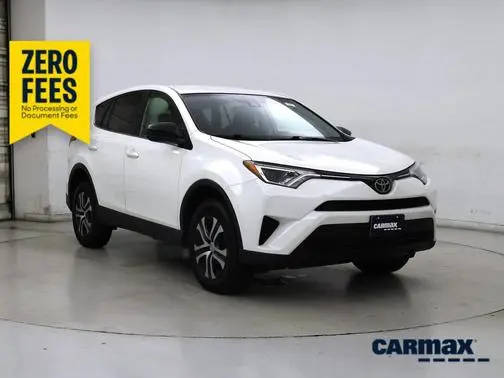 2017 Toyota RAV4 LE AWD photo