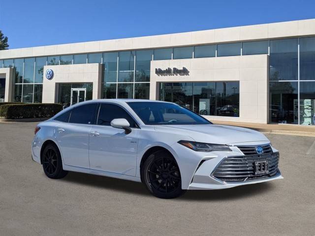 2020 Toyota Avalon Hybrid Limited FWD photo