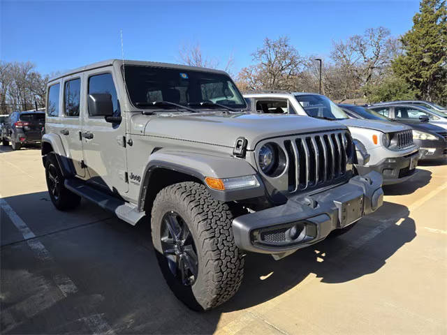 2020 Jeep Wrangler Unlimited Sahara Altitude 4WD photo