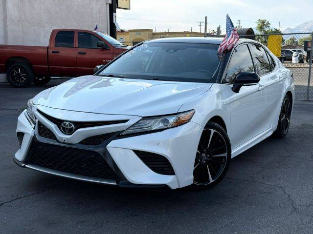 2019 Toyota Camry XSE FWD photo