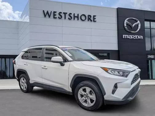 2019 Toyota RAV4 XLE FWD photo