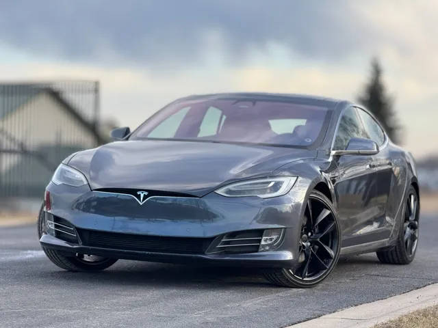 2017 Tesla Model S 100D AWD photo