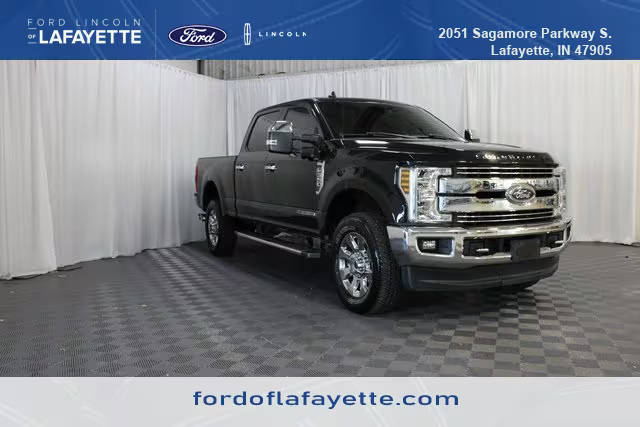 2019 Ford F-350 Super Duty LARIAT 4WD photo