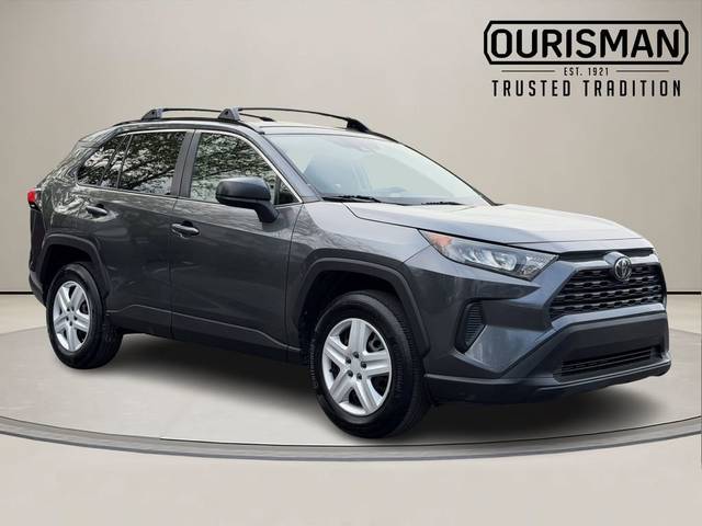 2019 Toyota RAV4 LE FWD photo