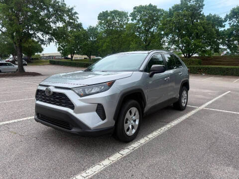 2019 Toyota RAV4 LE FWD photo